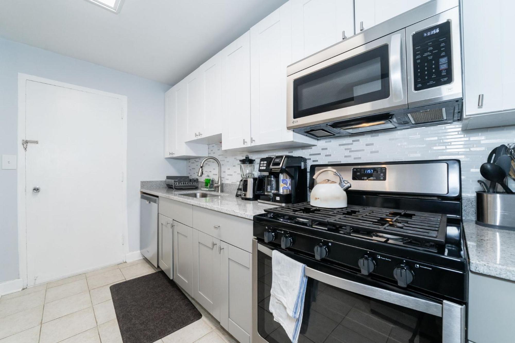 21Floor-Renovated 2Br,1Bath King And Queen Bed And Parking Atlanta Extérieur photo