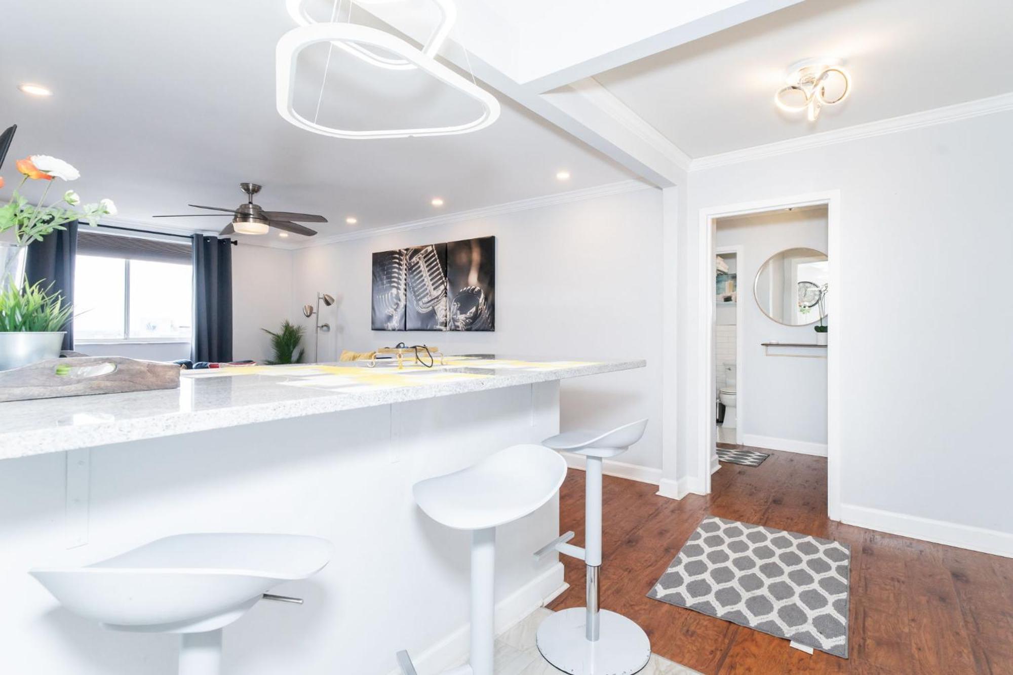 21Floor-Renovated 2Br,1Bath King And Queen Bed And Parking Atlanta Extérieur photo