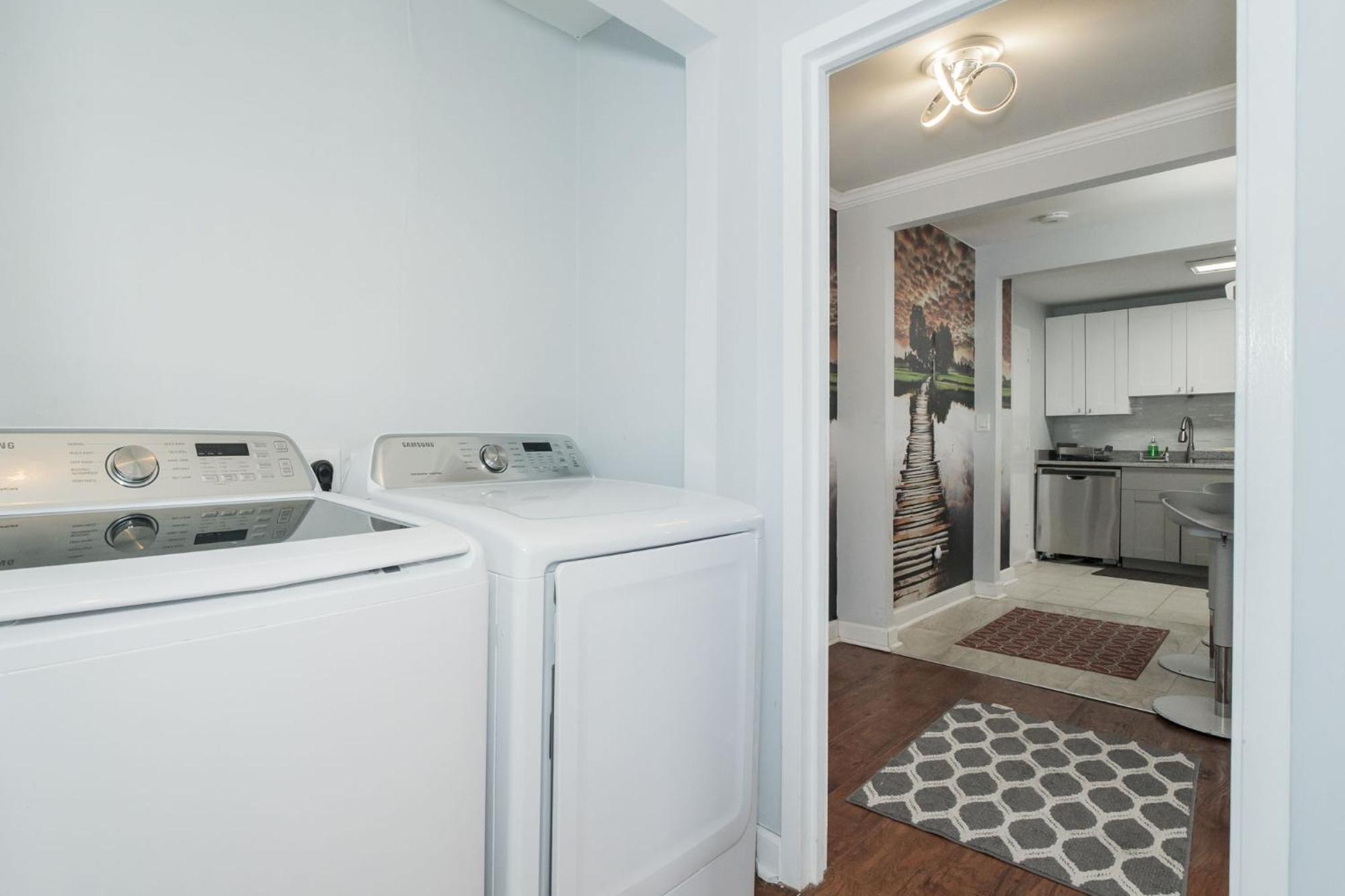 21Floor-Renovated 2Br,1Bath King And Queen Bed And Parking Atlanta Extérieur photo