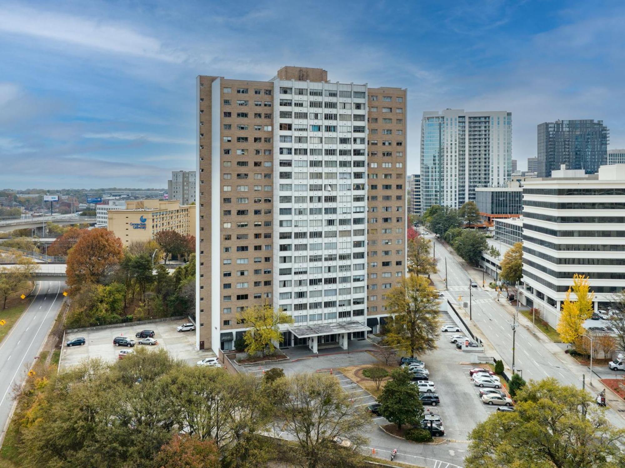 21Floor-Renovated 2Br,1Bath King And Queen Bed And Parking Atlanta Extérieur photo