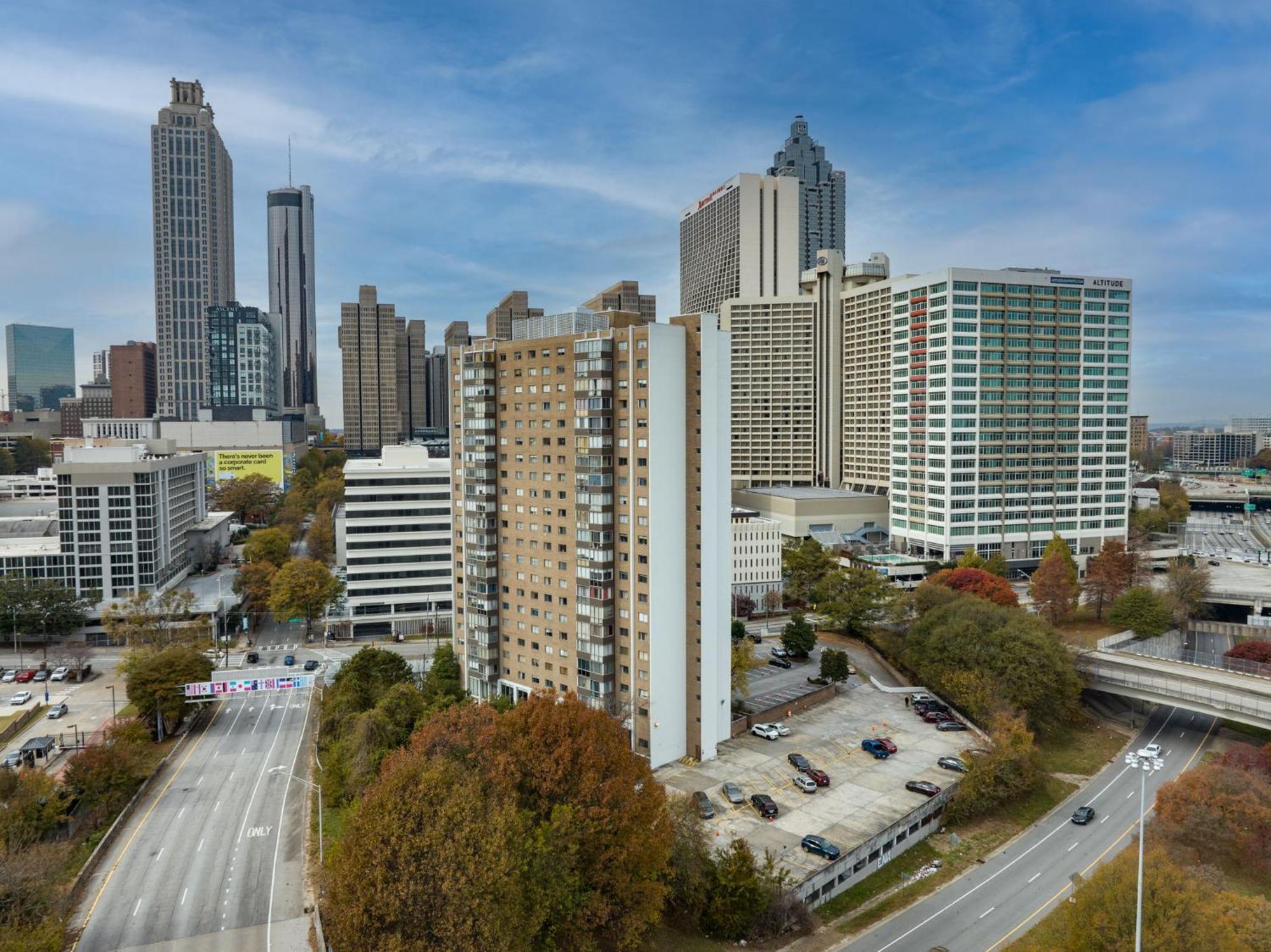 21Floor-Renovated 2Br,1Bath King And Queen Bed And Parking Atlanta Extérieur photo